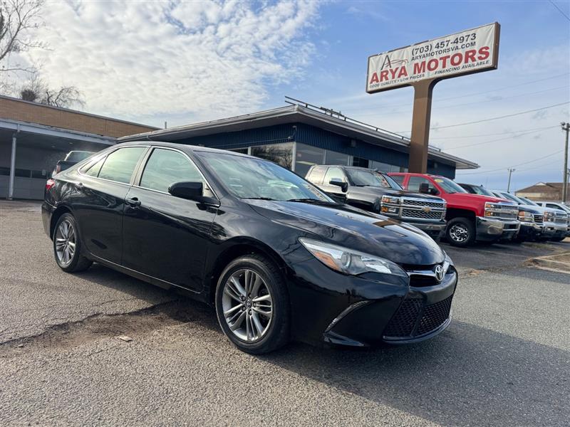 2015 TOYOTA CAMRY SE 4DR SEDAN