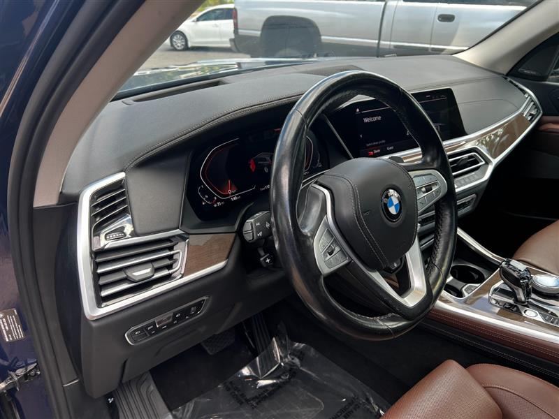 2020 BMW X7 40i photo 10