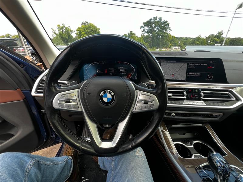 2020 BMW X7 40i photo 11