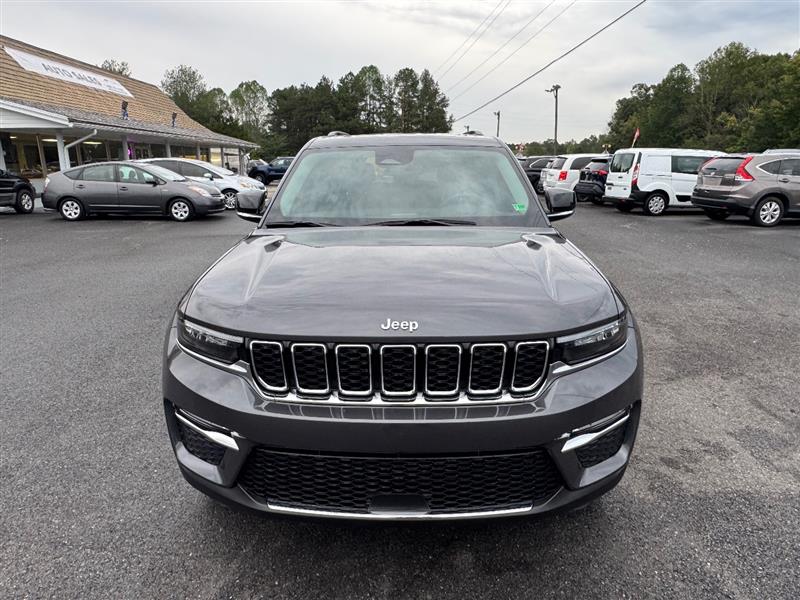 2023 Jeep Cherokee 4xe photo 18