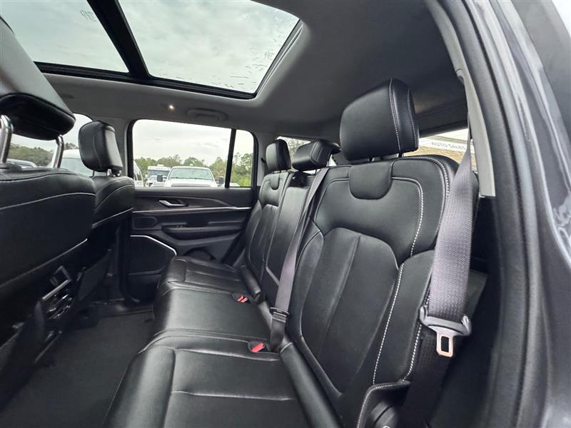 2023 Jeep Cherokee 4xe photo 36