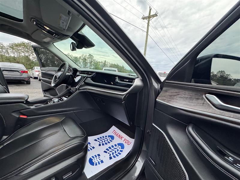 2023 Jeep Cherokee 4xe photo 43