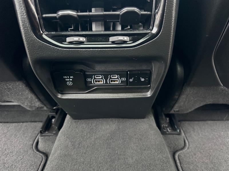 2023 Jeep Cherokee 4xe photo 46