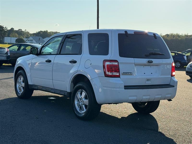 2012 Ford Escape XLS photo 9
