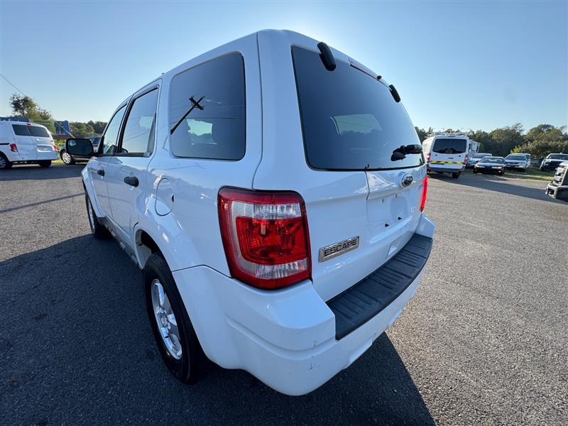 2012 Ford Escape XLS photo 18