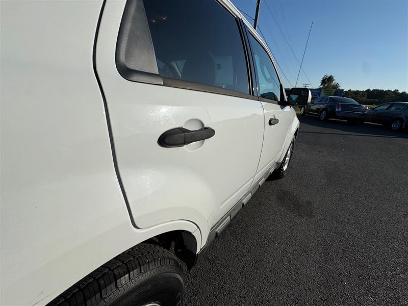 2012 Ford Escape XLS photo 20