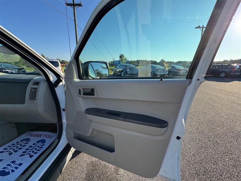 2012 Ford Escape XLS photo 37