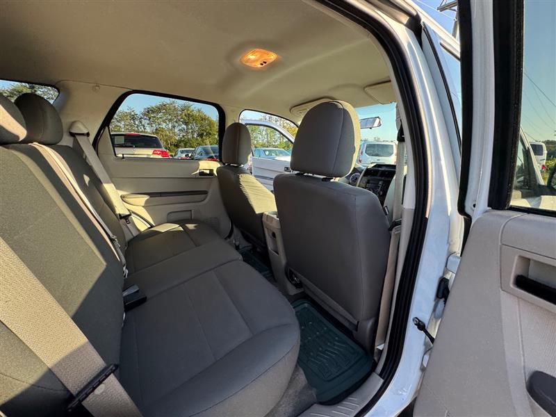 2012 Ford Escape XLS photo 44