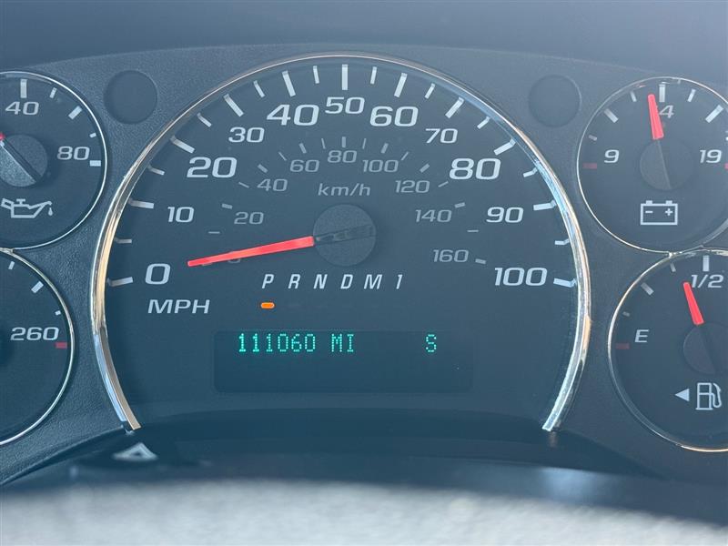 2015 Chevrolet Express LT photo 53