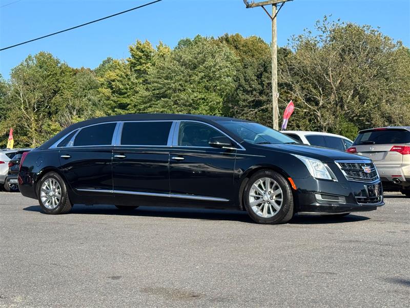 2016 Cadillac XTS photo 4