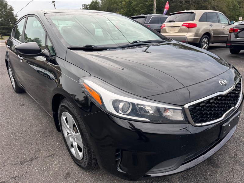 2018 Kia Forte LX Base photo 16