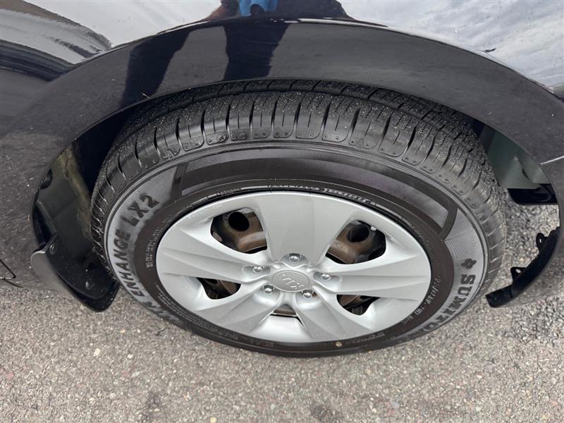 2018 Kia Forte LX Base photo 21