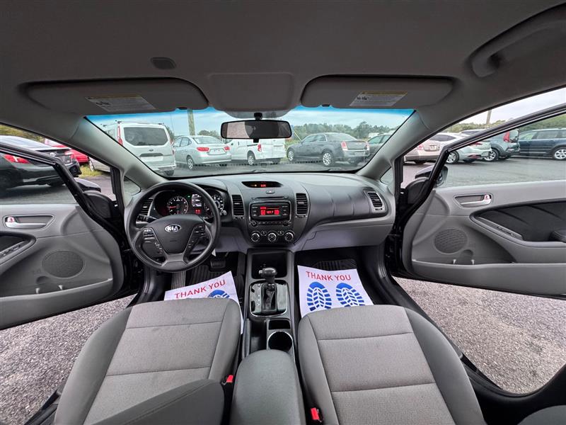 2018 Kia Forte LX Base photo 41