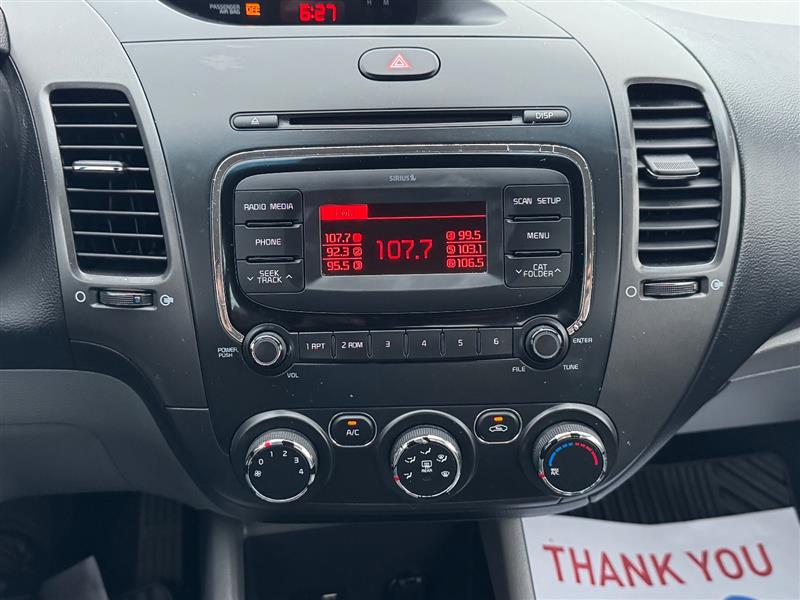 2018 Kia Forte LX Base photo 45