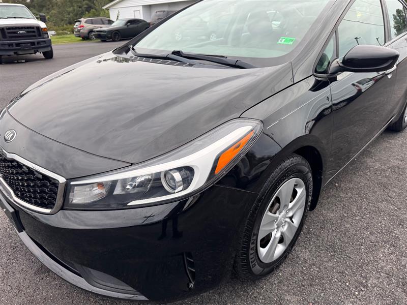 2018 Kia Forte LX Base photo 7