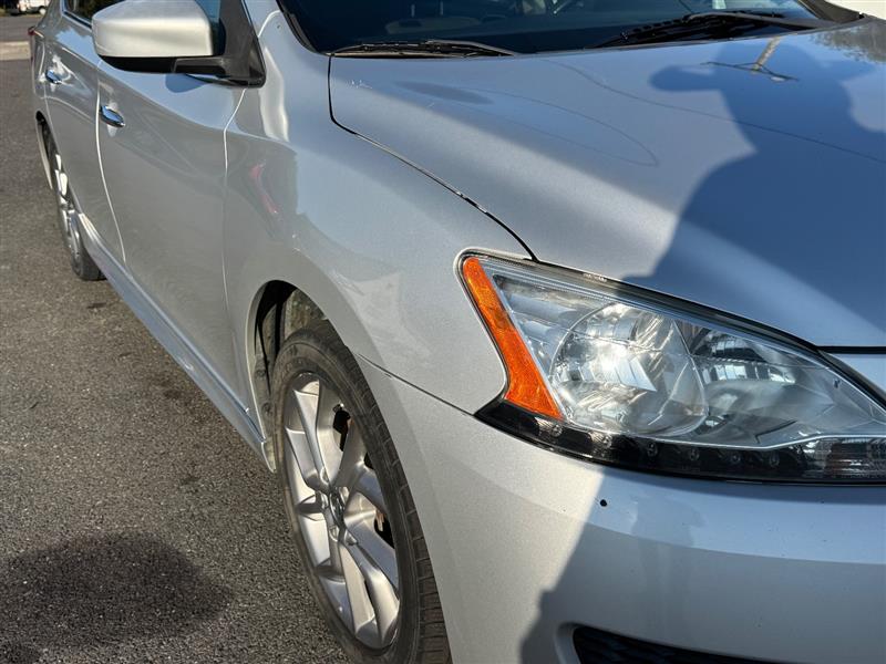 2013 Nissan Sentra SR photo 17