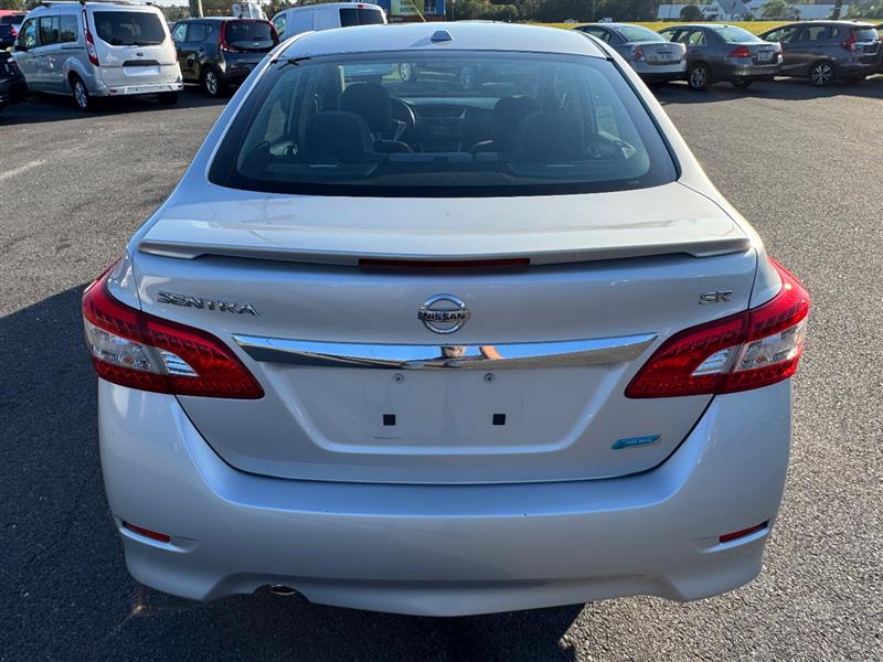 2013 Nissan Sentra SR photo 19