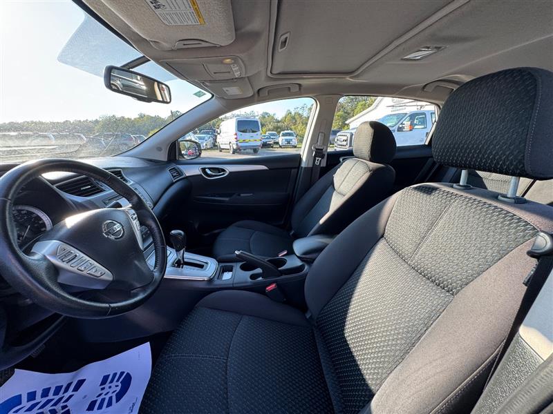 2013 Nissan Sentra SR photo 31