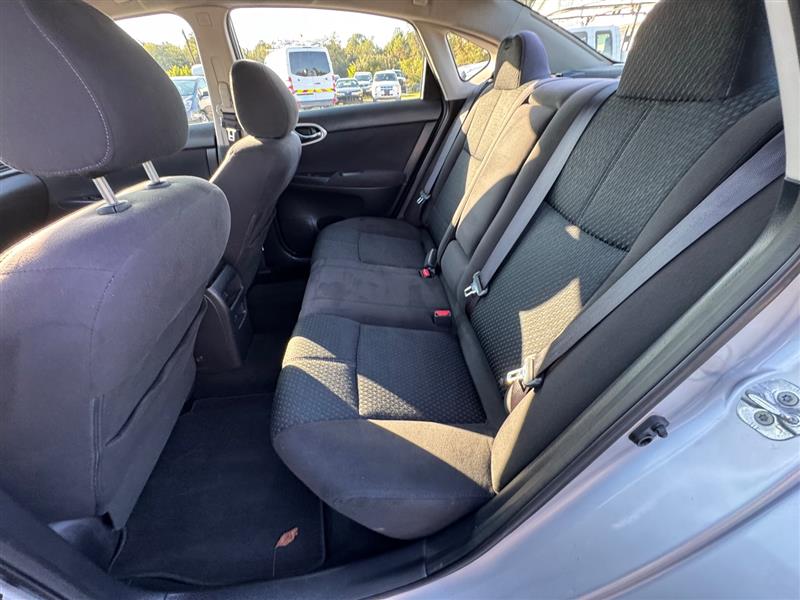2013 Nissan Sentra SR photo 35