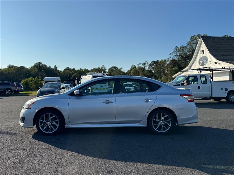 2013 Nissan Sentra SR photo 9