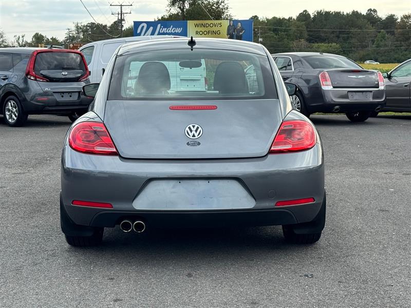 2015 Volkswagen Beetle 1.8T photo 6