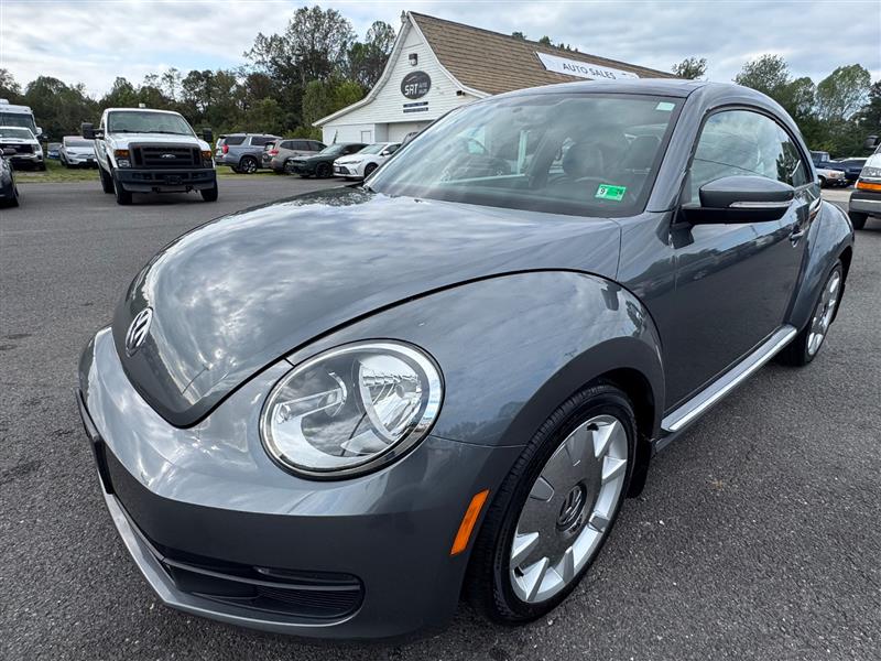 2015 Volkswagen Beetle 1.8T photo 9