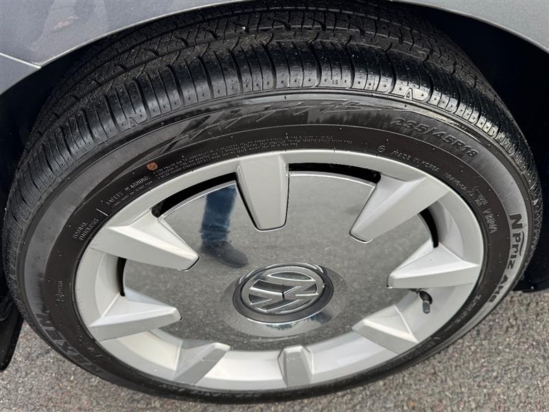 2015 Volkswagen Beetle 1.8T photo 19