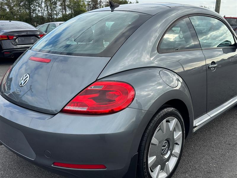 2015 Volkswagen Beetle 1.8T photo 20