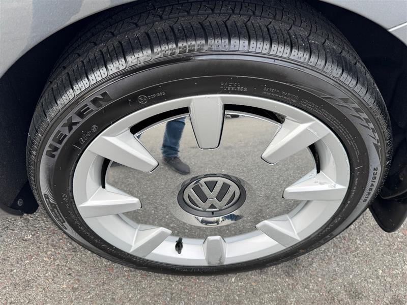 2015 Volkswagen Beetle 1.8T photo 22