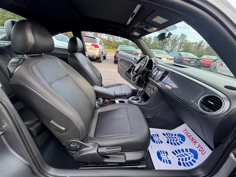 2015 Volkswagen Beetle 1.8T photo 36