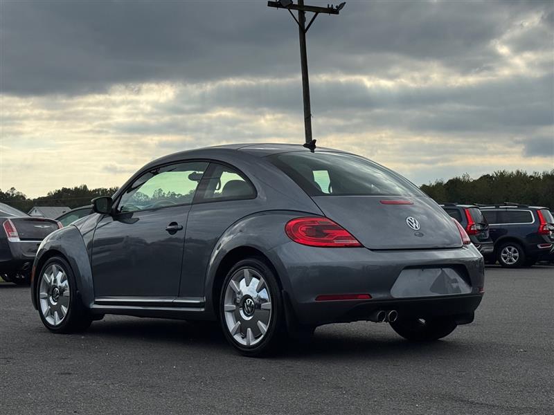 2015 Volkswagen Beetle 1.8T photo 5