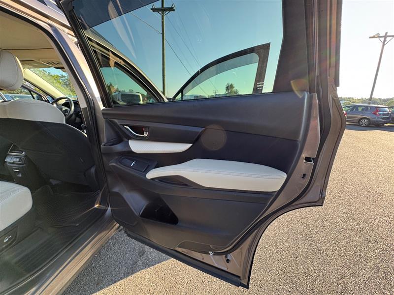 2021 Subaru Ascent Premium photo 40