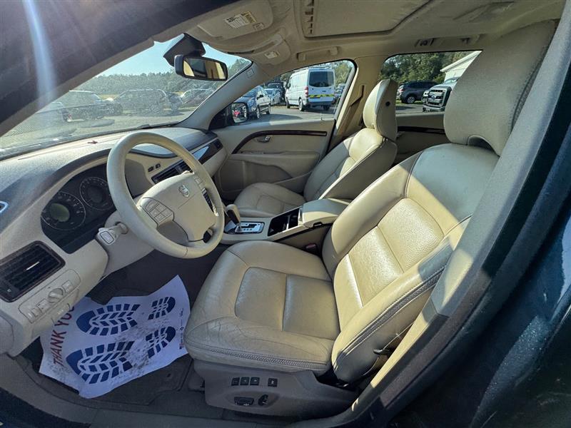 2008 Volvo XC70 photo 33