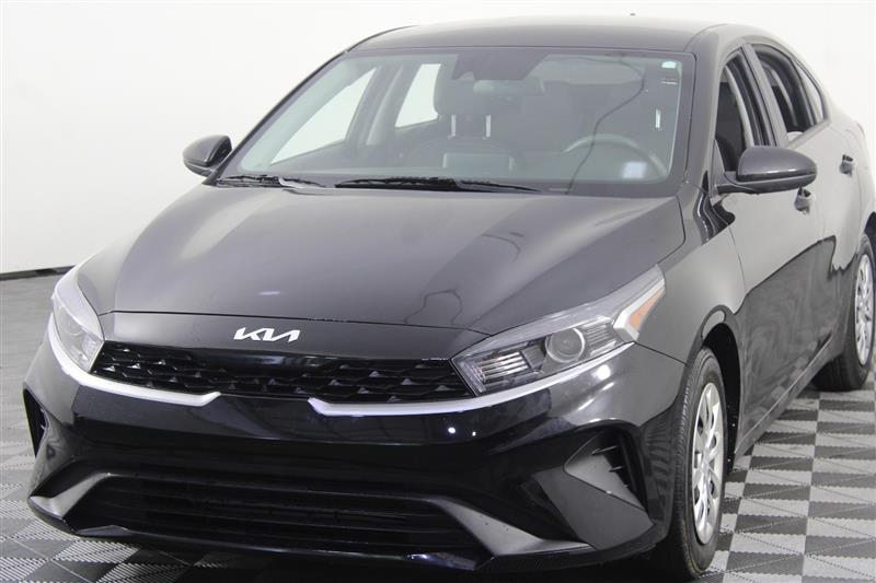 2023 KIA FORTE LX