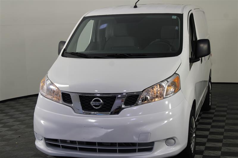 2014 NISSAN NV200 SV