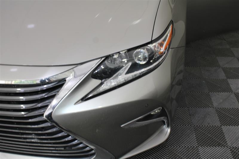 2018 Lexus ES 350 photo 14