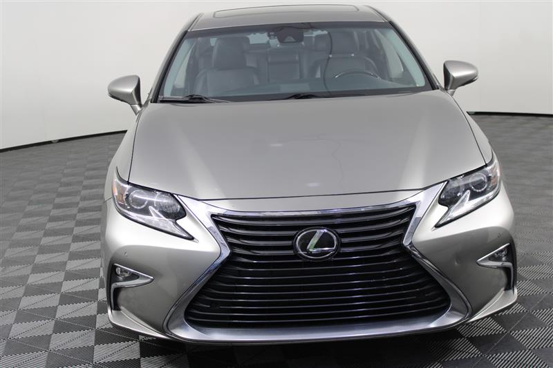 2018 Lexus ES 350 photo 2