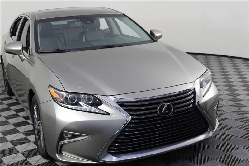 2018 Lexus ES 350 photo 4