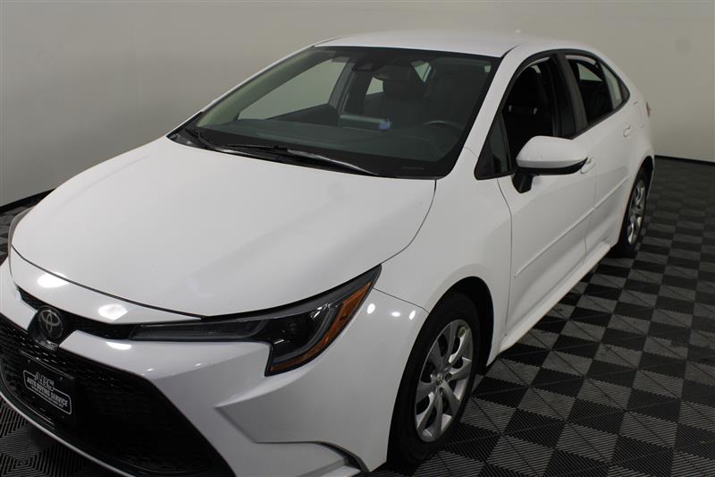 2021 Toyota Corolla LE photo 13