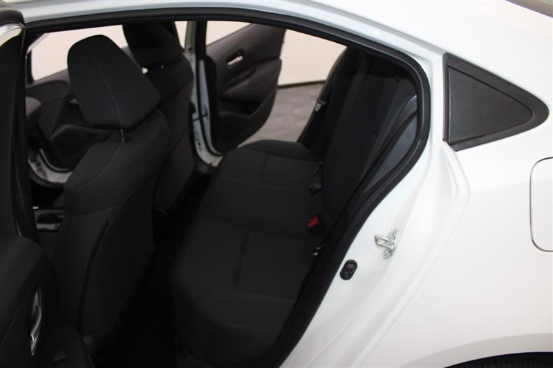 2021 Toyota Corolla LE photo 24