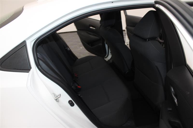 2021 Toyota Corolla LE photo 27