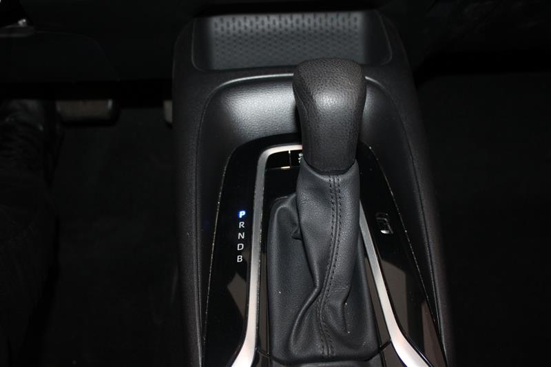 2021 Toyota Corolla LE photo 36