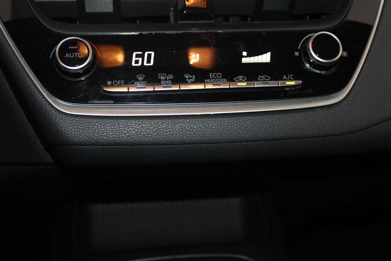 2021 Toyota Corolla LE photo 37