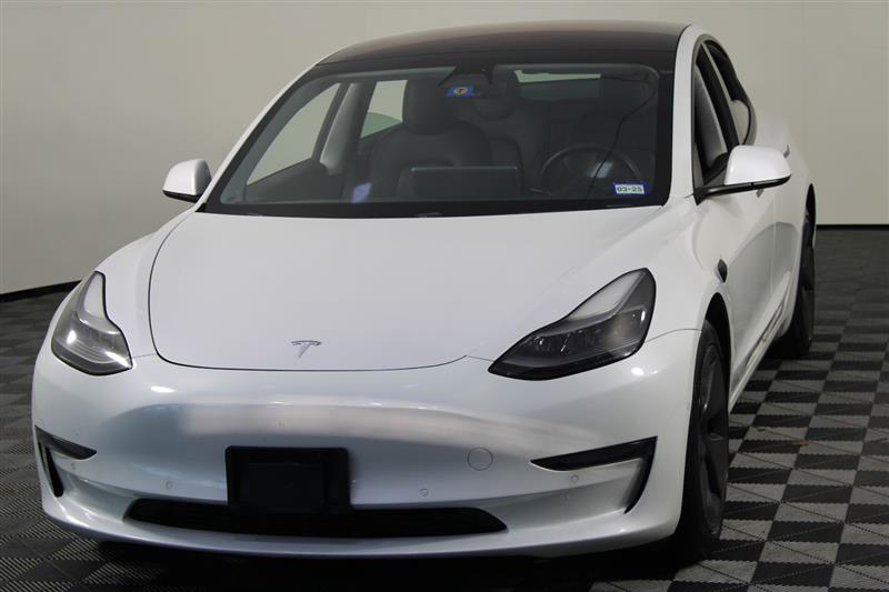 2021 Tesla Model 3 Base's photo
