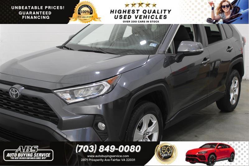 2020 TOYOTA RAV4 XLE