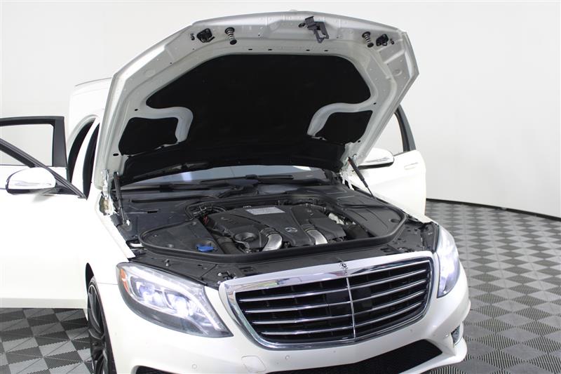 2015 Mercedes Benz S 550 photo 2
