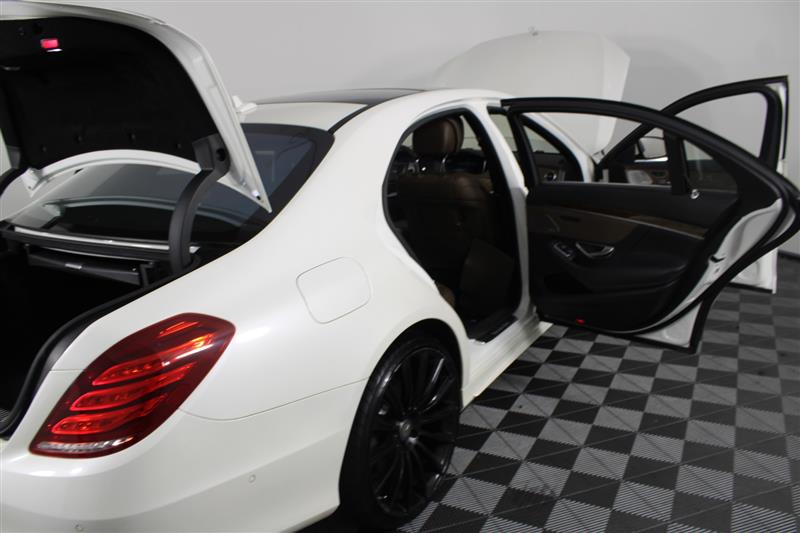 2015 Mercedes Benz S 550 photo 4