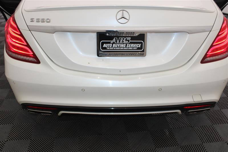 2015 Mercedes Benz S 550 photo 14