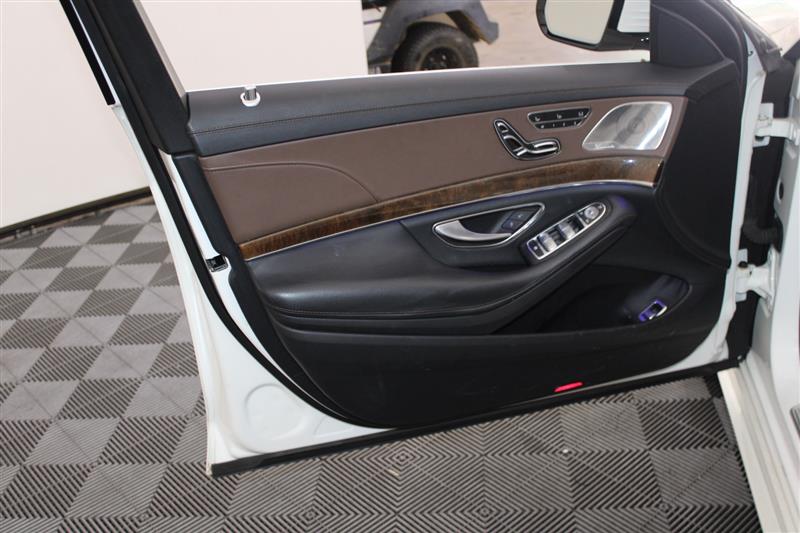 2015 Mercedes Benz S 550 photo 15