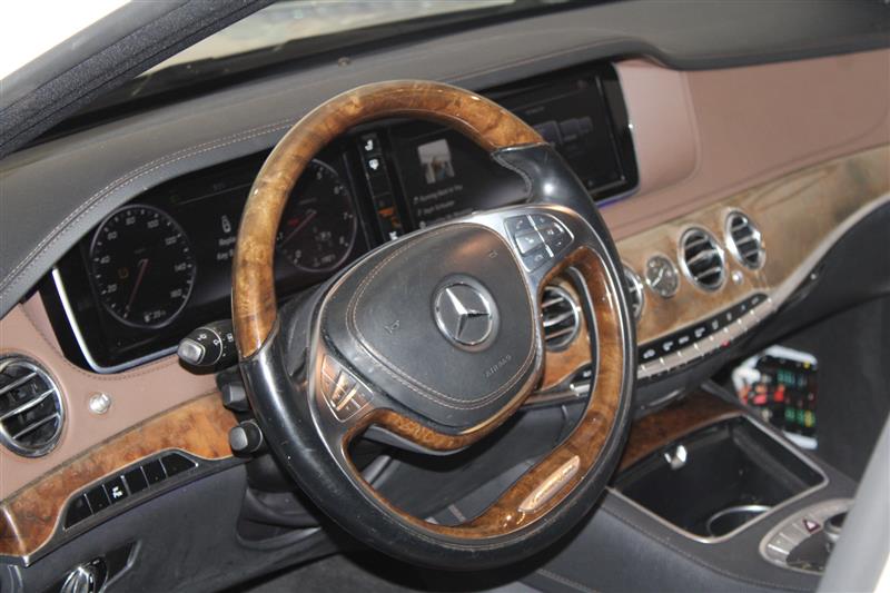 2015 Mercedes Benz S 550 photo 16